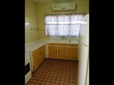126 Wren street, Longreach