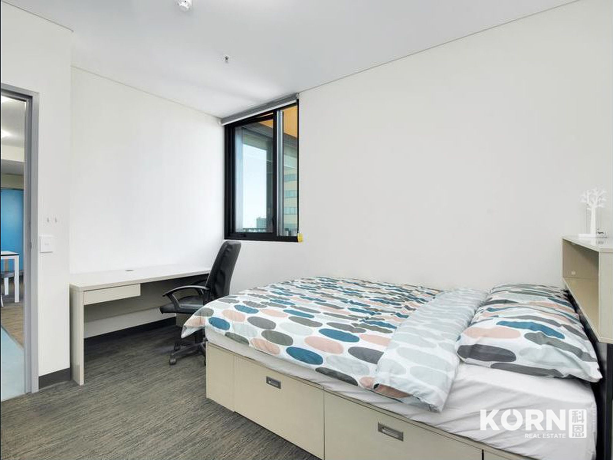 1004 / 15 Synagogue Place, Adelaide