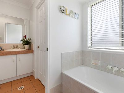 3 Halcyon Street, Rochedale South