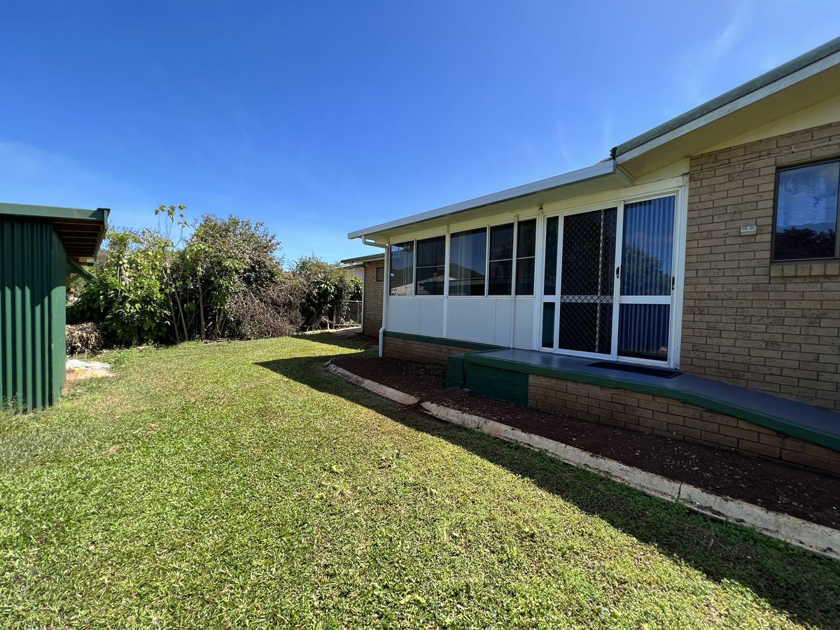 4 Larkin Close, Atherton