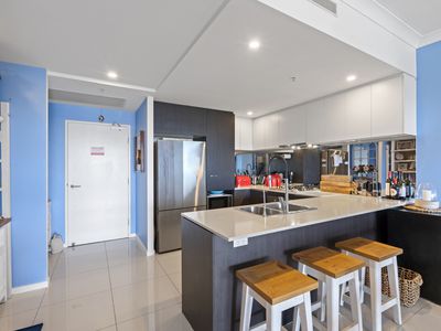 2505 / 25-31 East Quay Drive, Biggera Waters