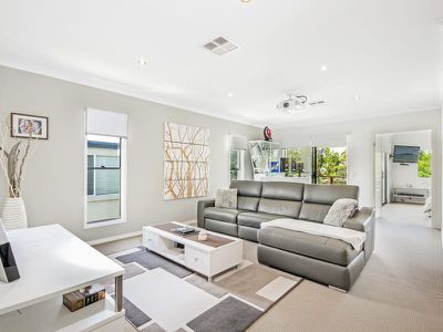 10 Cayman Pl, Forest Lake