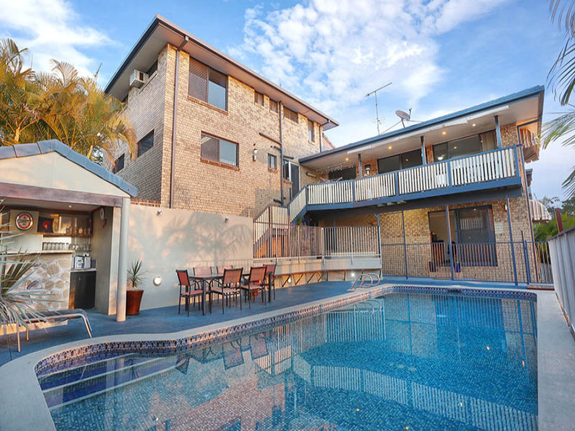 9 Pileena Street, Banora Point