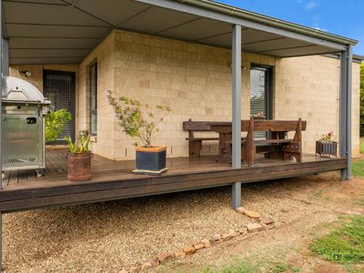 20 Old Pound Road, Eldorado