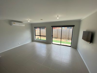 37 Drake Street, Tarneit