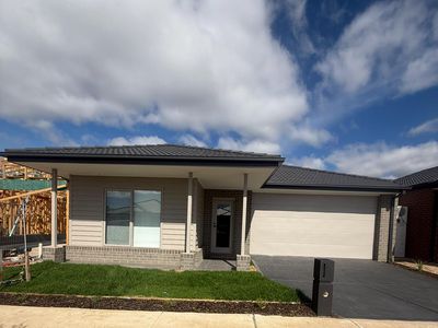 22 Lodge Way, Werribee