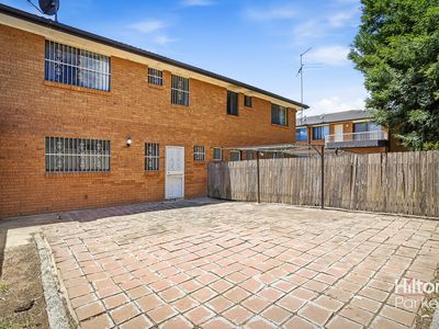 11 / 10 Bunting Street, Emerton