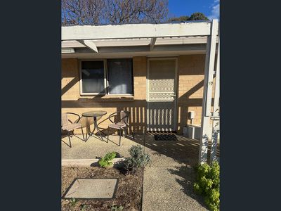 10 / 19 Lake Avenue, Ocean Grove