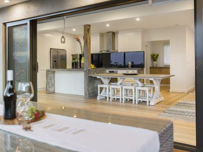 2 Highview  Court, Rye