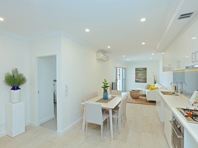 3 / 285 West Coast Highway, Scarborough