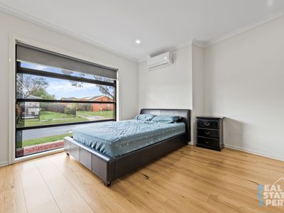 5A Deanswood Road, Hampton Park