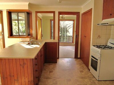 5 Eden Court, Strathdale