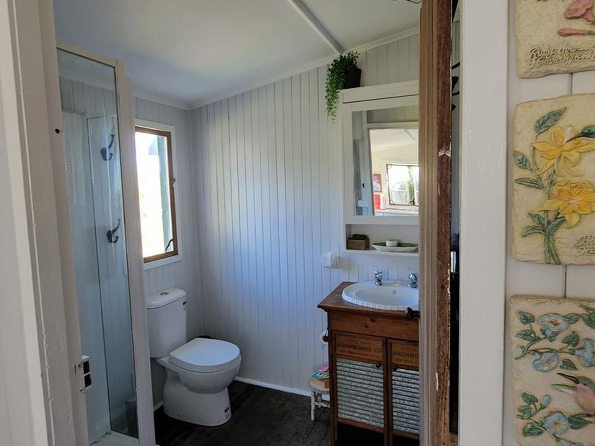 474 Whelan Road, Bollier