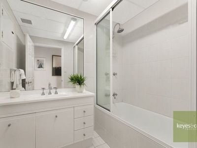 1 / 4 Stanton Terrace, Townsville City