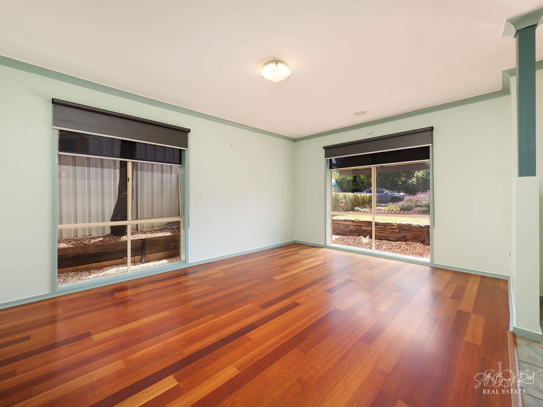 28 AZURE DRIVE, Wodonga