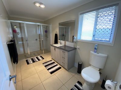 41-43 Rosella Parade, Kingaroy