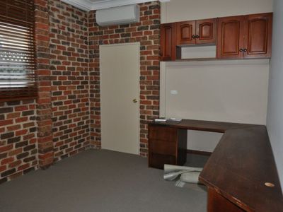 11 Bishop Street, Dubbo