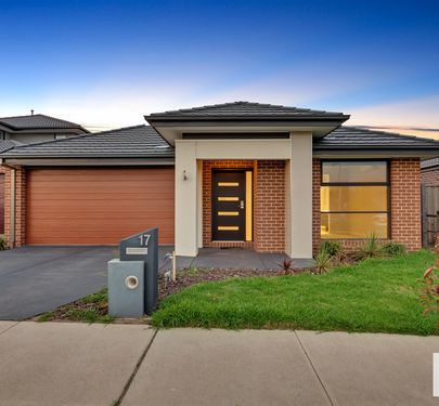 17 Blundy Boulevard, Clyde North