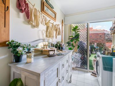 42 Cale Street, Como