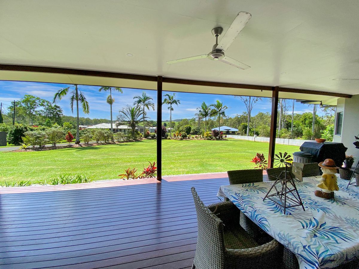 2 Larfield Close, Atherton
