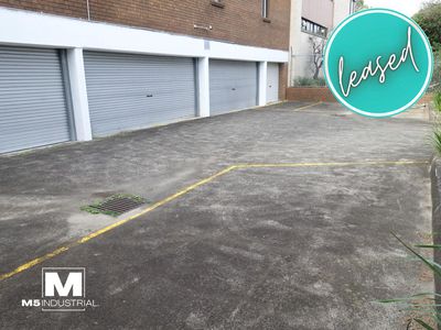 Garage & Yard / 48 Garema Circuit, Kingsgrove