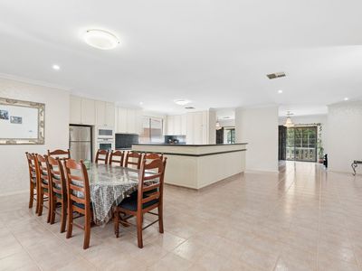 15 Glenbrook Road, Thornlie