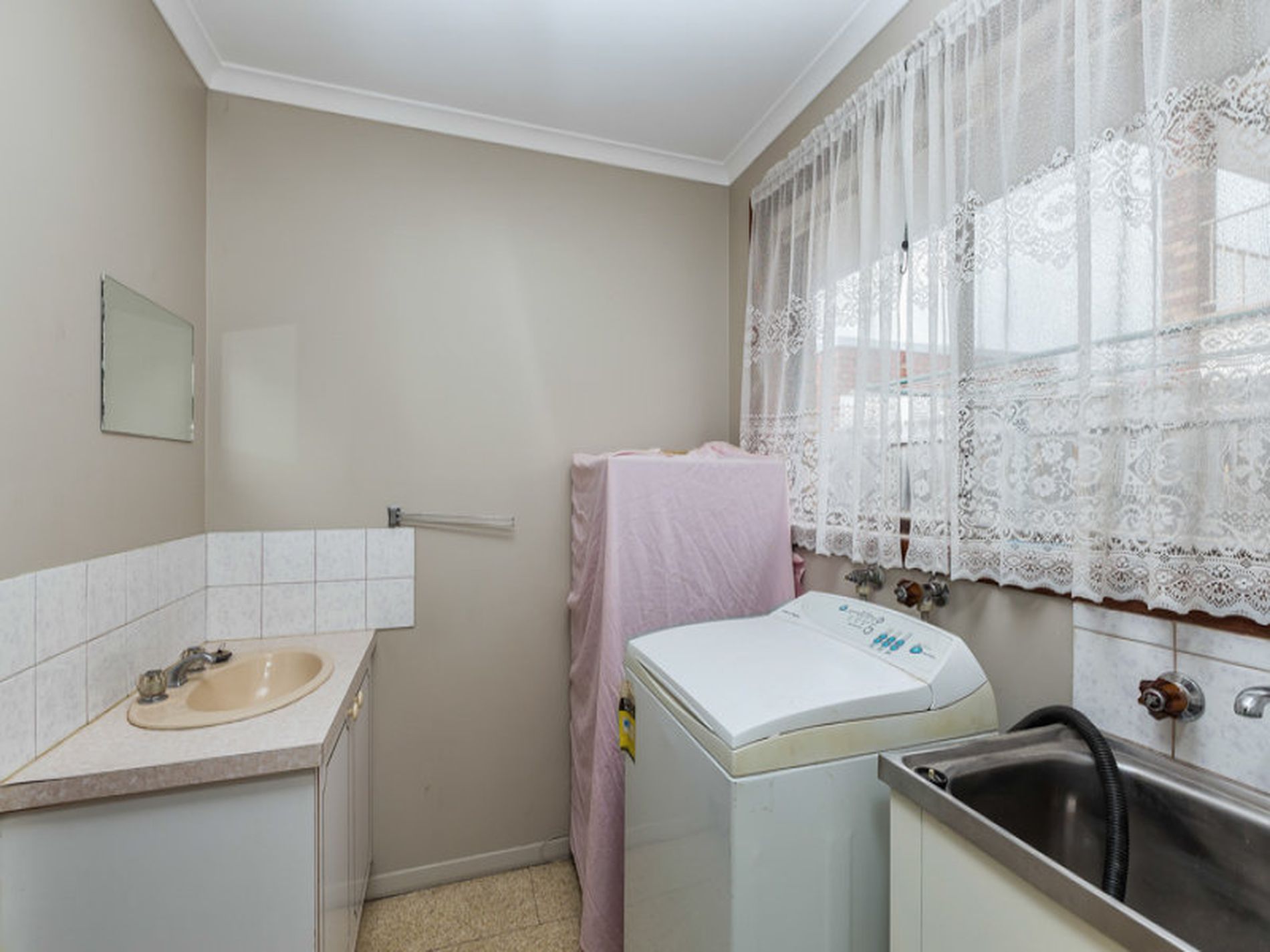 36 Rollins Road, Bell Post Hill