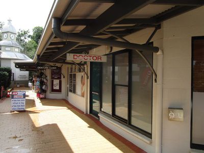 6 and 7/168 Main Street, Montville