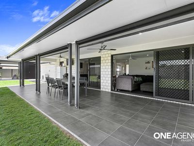 57 Ronaldo Way, Urangan