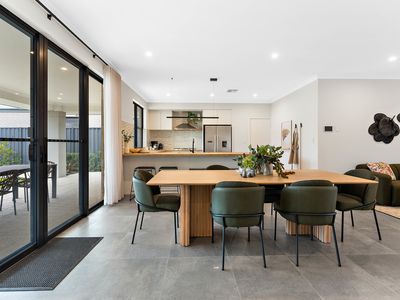 15 Boudicca Drive, Forrestdale