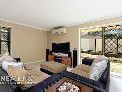 15a Nimerette Street, Bellbird Park