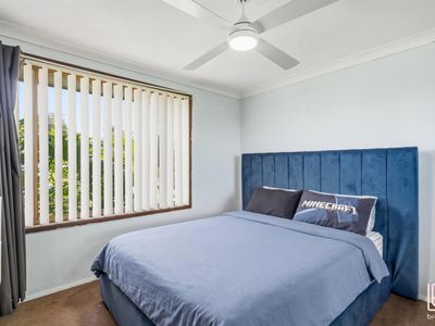 27 McKellar Boulevard, Blue Haven