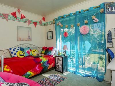 2 Pell St, Howlong