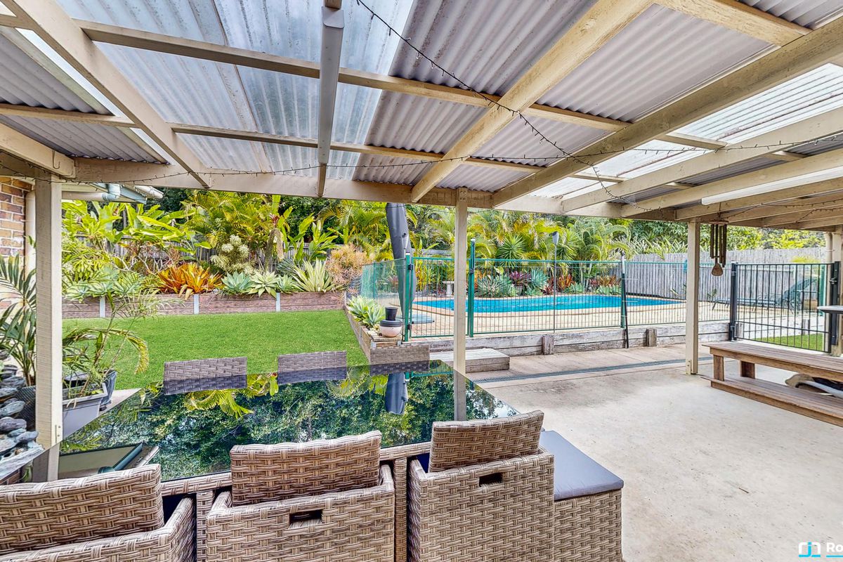 8 Hoylake Court, Tewantin