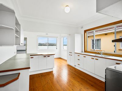 98 Lakeview Parade, Primbee