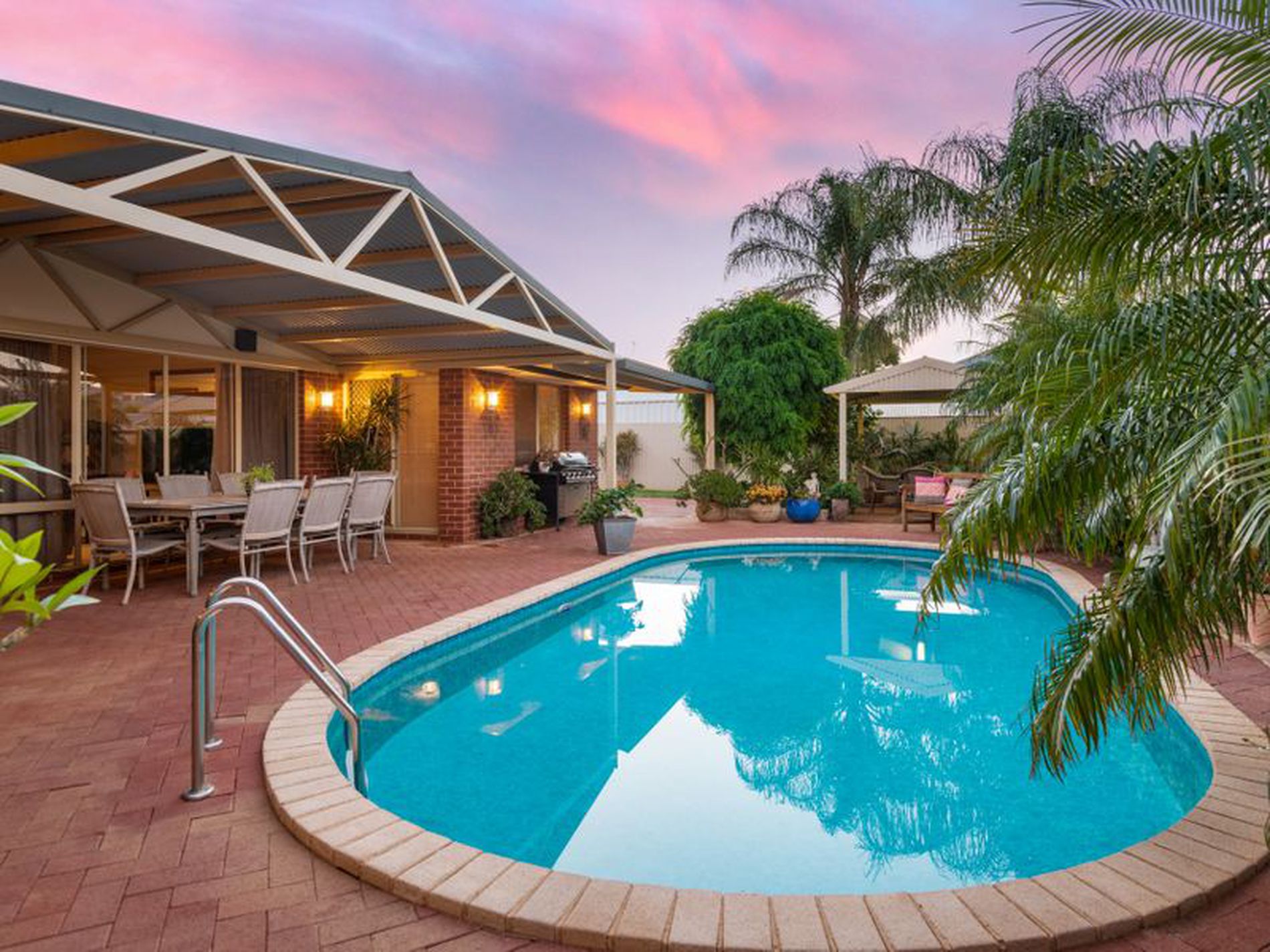 21 Riverina Way, Hannans