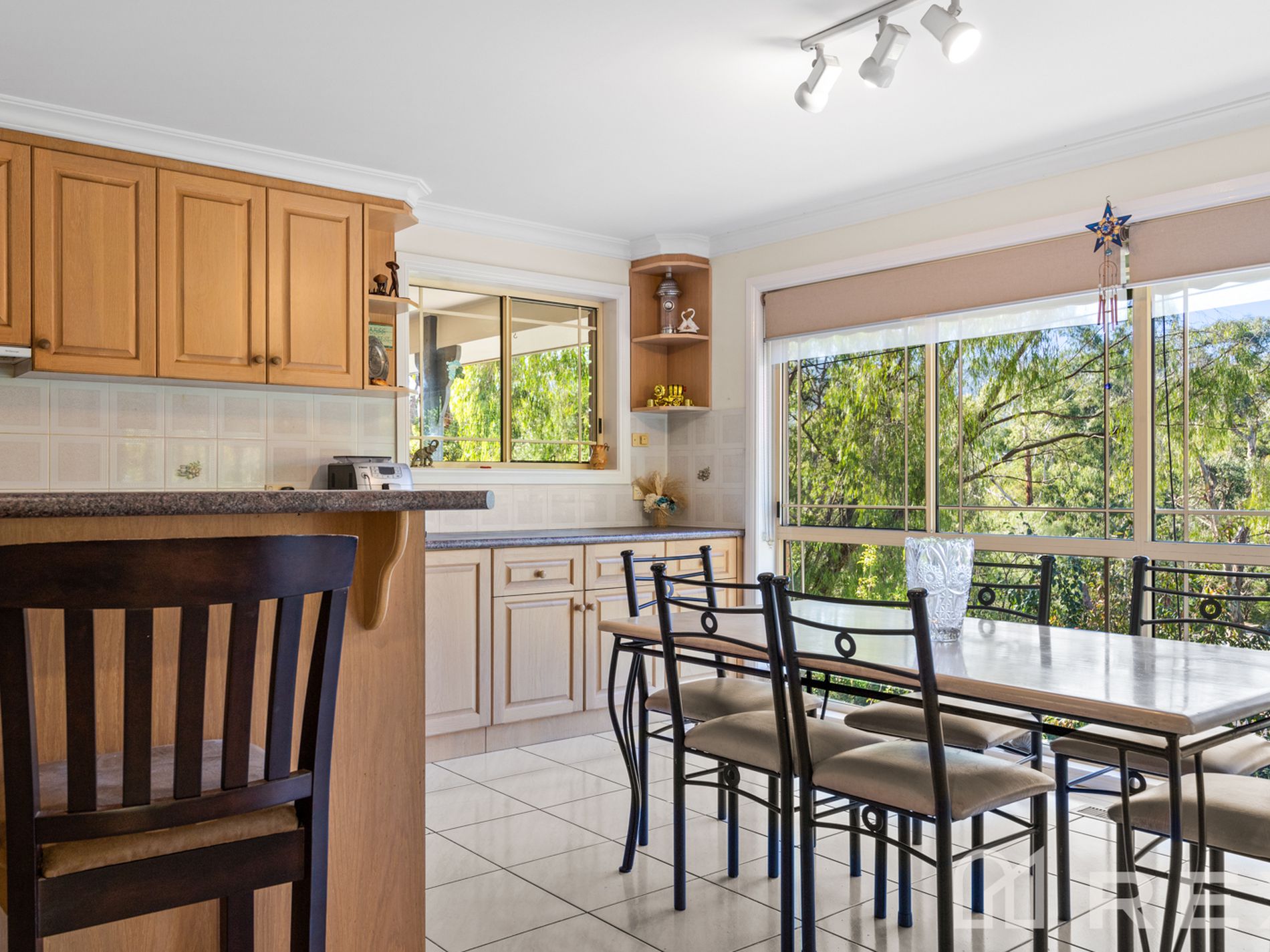 12 Basin-Olinda Road, The Basin