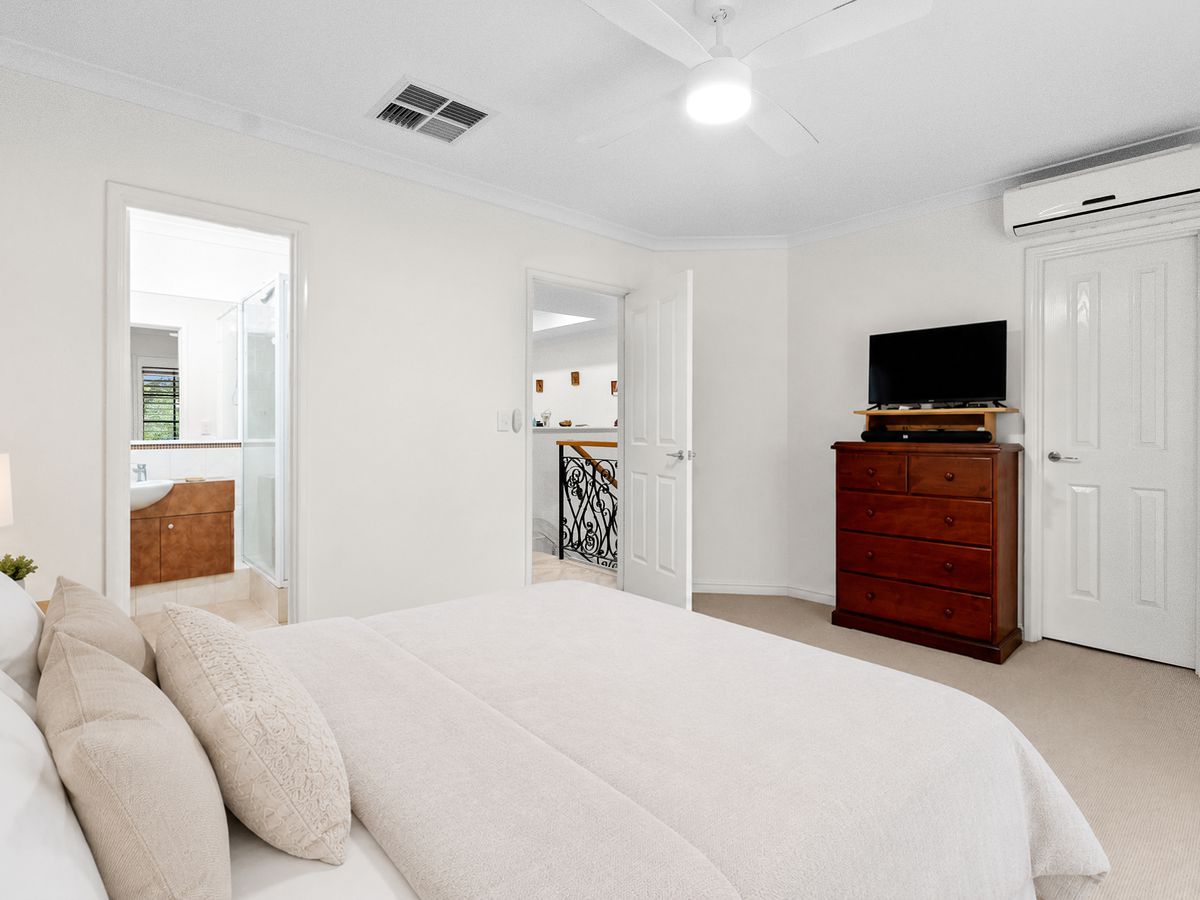 58 Lakeside Drive, Joondalup