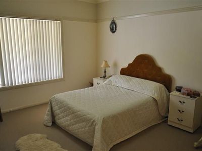 17A Johnson St, Forbes