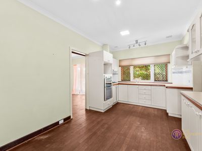 17 Church Street (House), Kelmscott