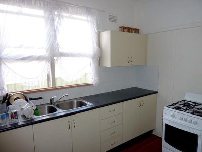 13 McCallum St, Roselands