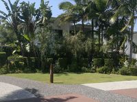 10 Grand Pde, Kawana Island
