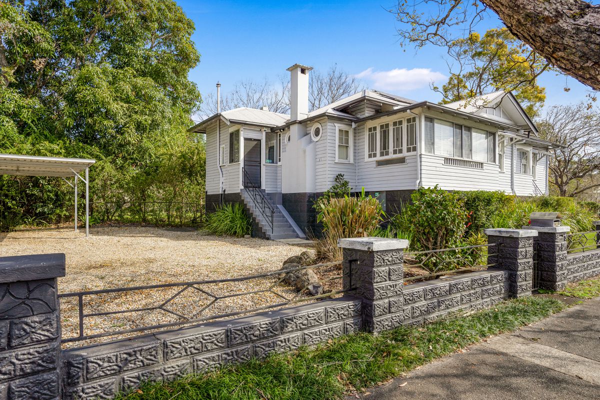 22 Cathcart Street, Girards Hill