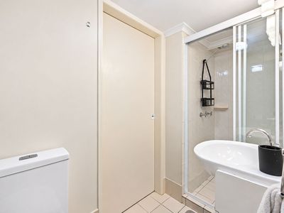4 / 12 McGregor Avenue, Lutwyche