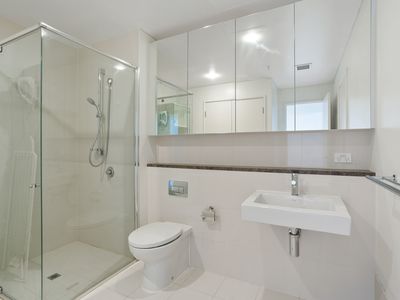 2201 / 237 Adelaide Terrace, Perth