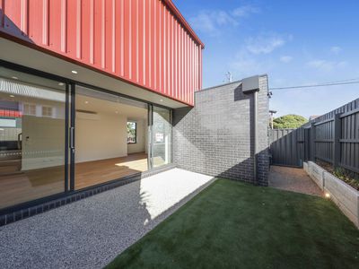 2 / 4 Anderson Street, Ascot Vale