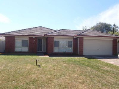 4 Landy Court, Burnside