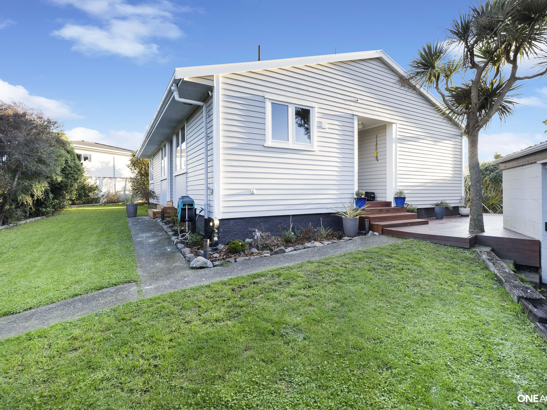 22 Bartlett Grove, Tawa
