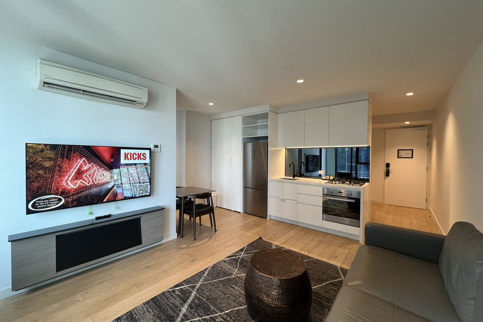 4410 / 442 Elizabeth Street, Melbourne