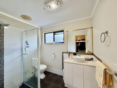 24 South Street, Urangan